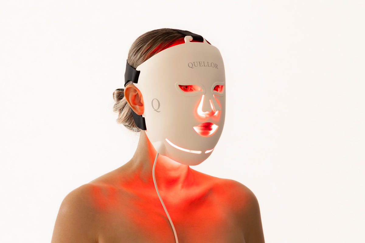 Quellor LED Light Therapy Mask lifestyle image