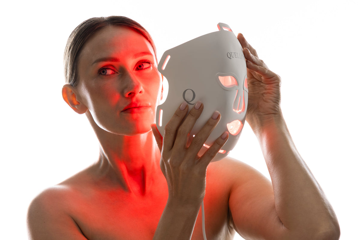 Quellor LED Light Therapy Mask lifestyle image 0677
